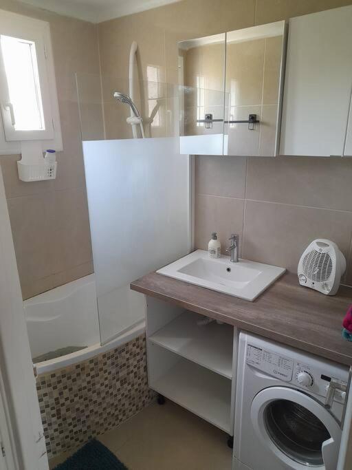 Appartement Aux Alyscamps 2, Climatisation, Wifi, Parking Арль Екстер'єр фото